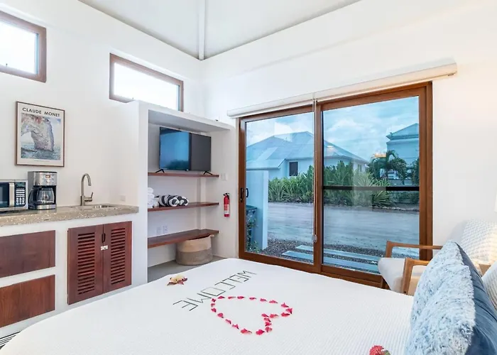 Villa Tranquility And Mistico Club Boat Shuttle *